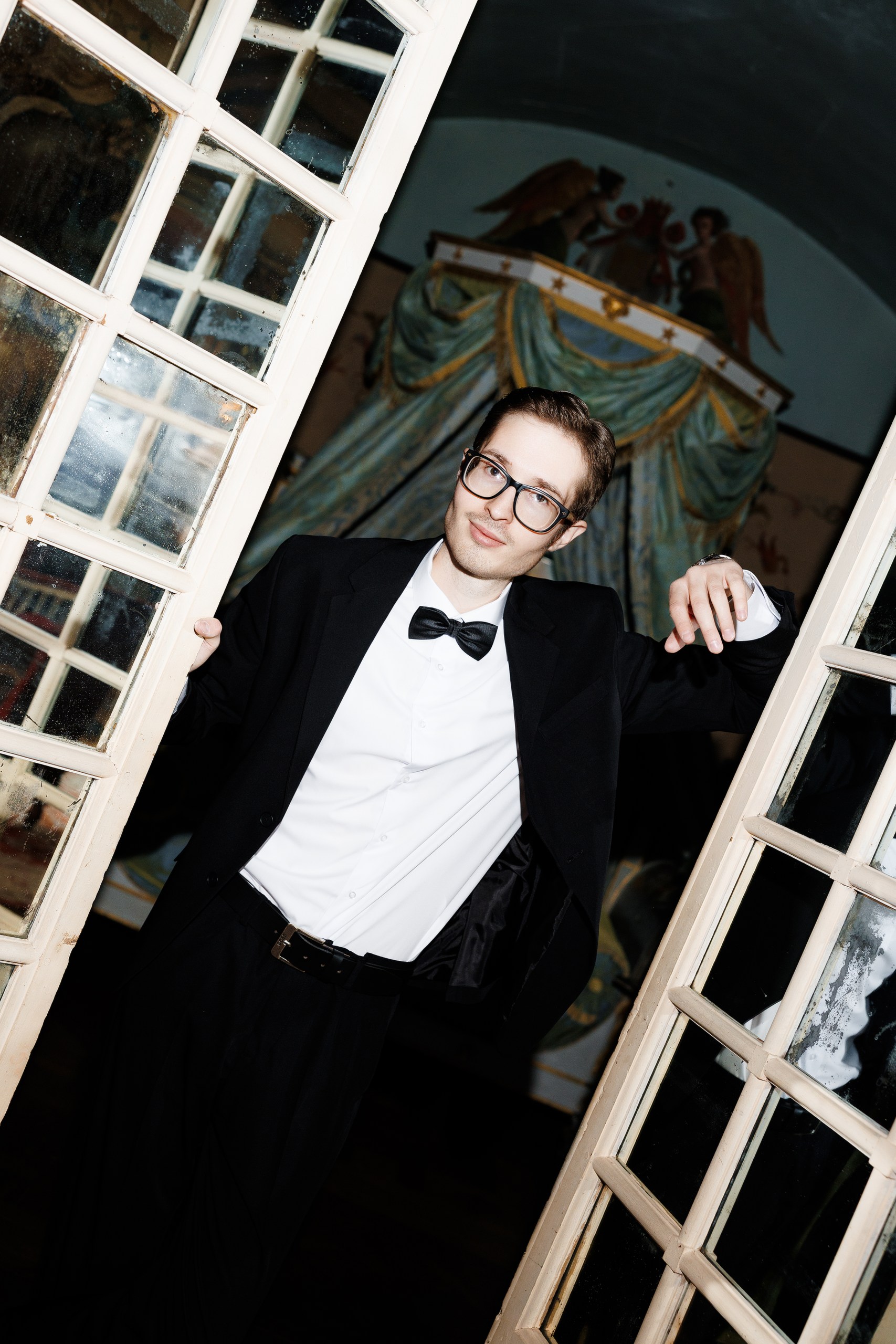 Wedding photo session with groom's photo Normandy Le Château