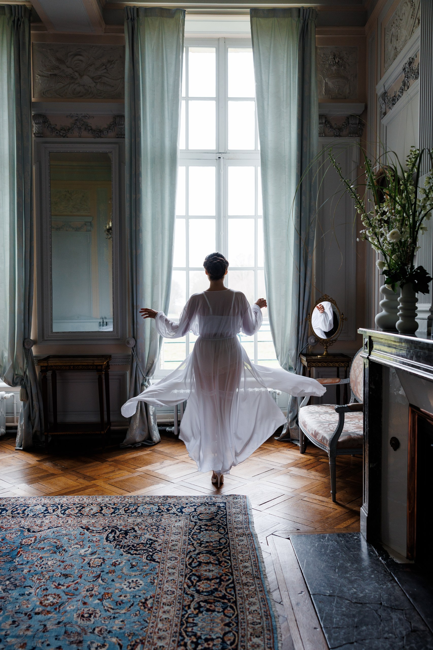 bride photo in the castle room