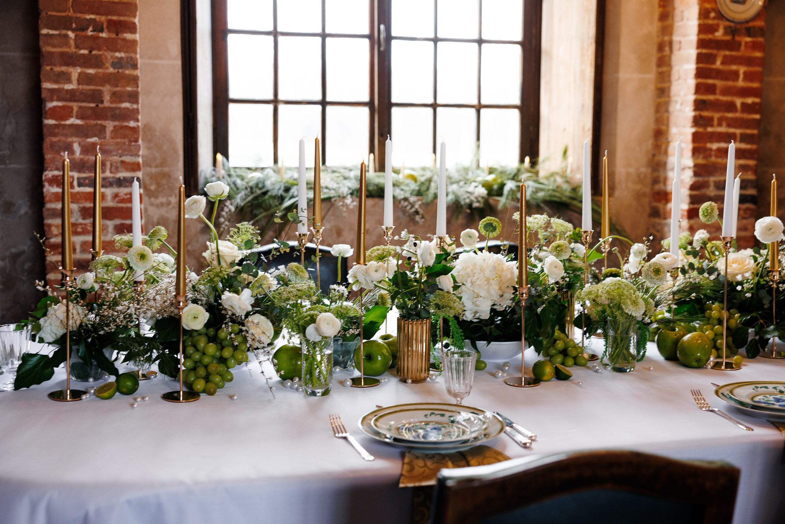 table pour la séance photo de mariage des invités